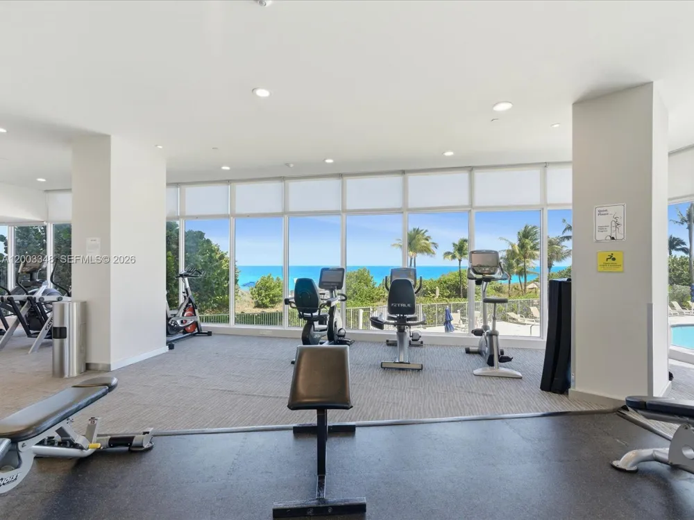 600 Grapetree Dr #10BN Key Biscayne, FL 33149