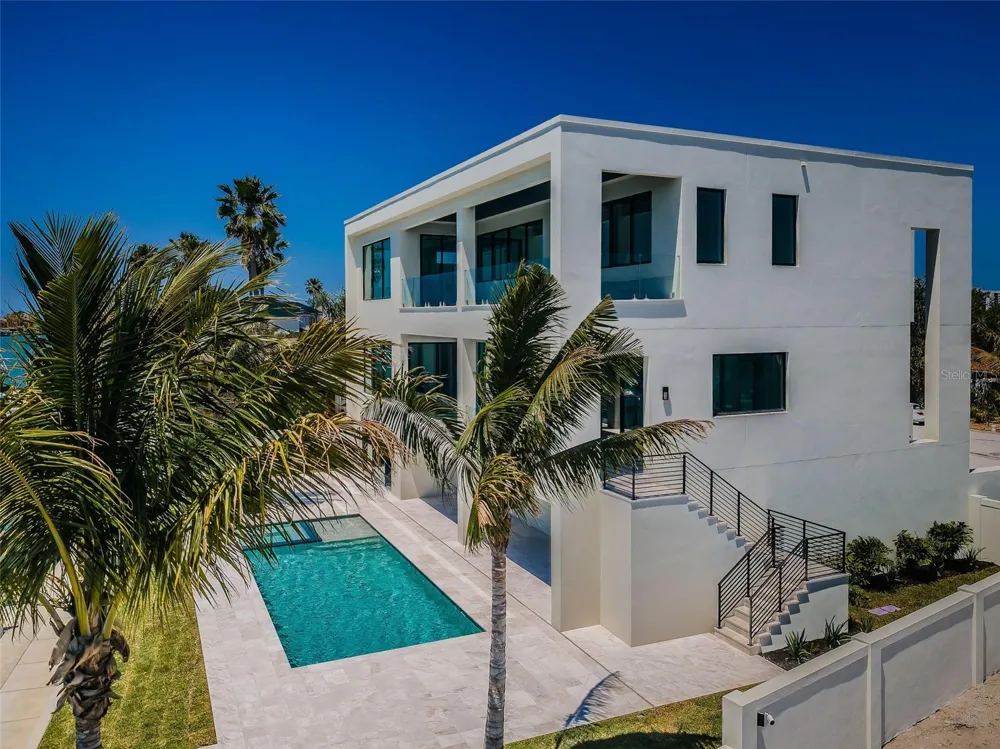 236 HOWARD DRIVE Belleair Beach, FL 33786