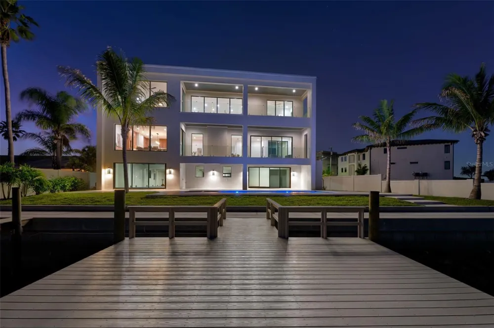 236 HOWARD DRIVE Belleair Beach, FL 33786