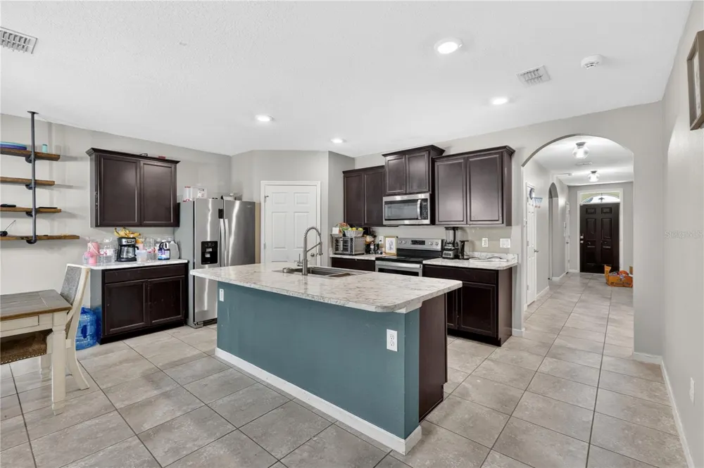 941 CENTURY AVENUE SE Palm Bay, FL 32909