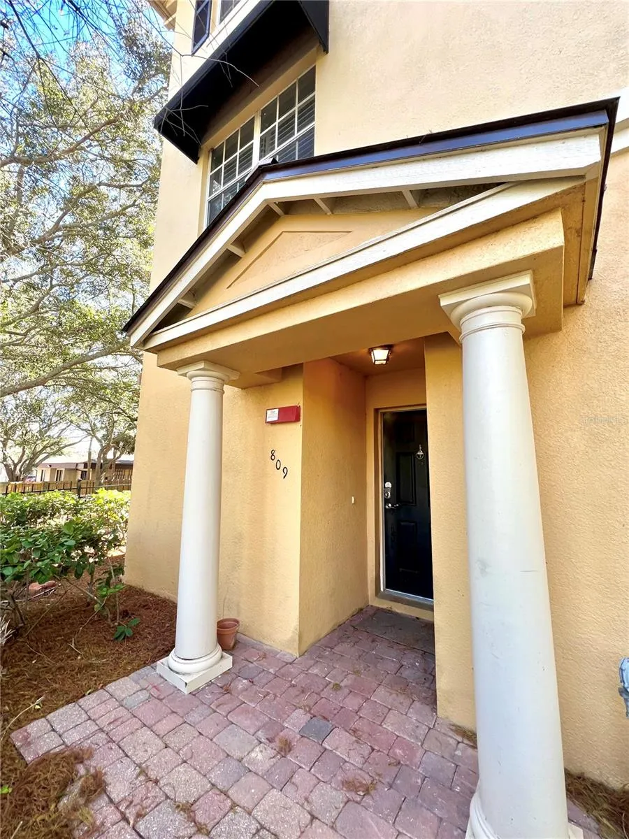 809 HARBOR OAK LANE Clearwater, FL 33756