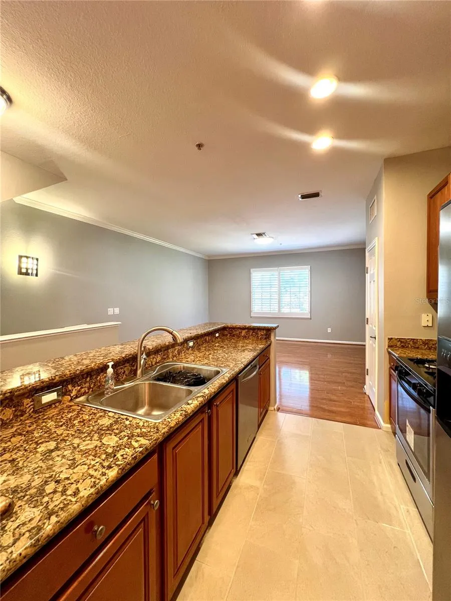 809 HARBOR OAK LANE Clearwater, FL 33756