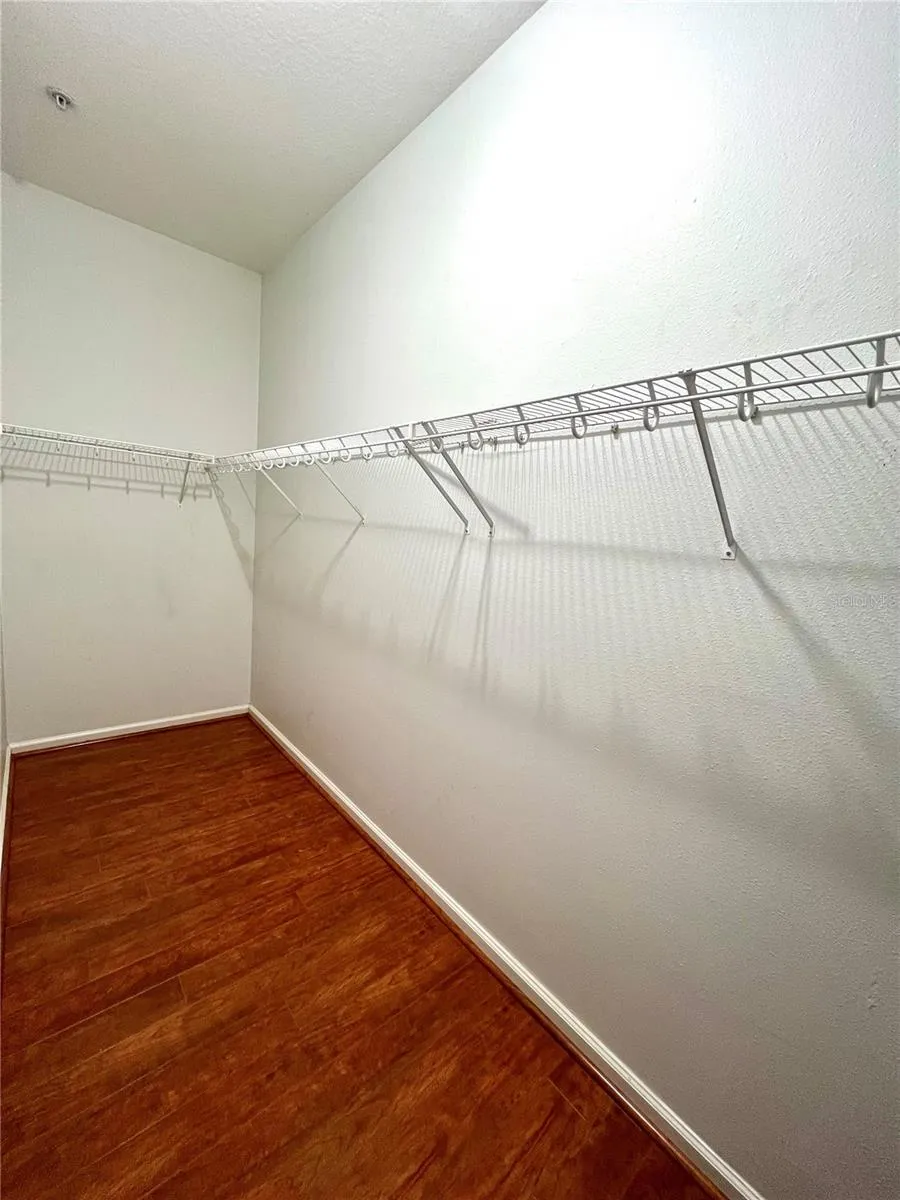 809 HARBOR OAK LANE Clearwater, FL 33756
