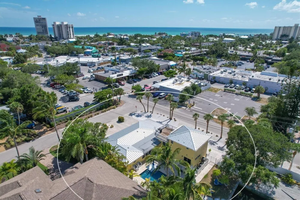 301 AVENIDA MADERA #A Sarasota, FL 34242