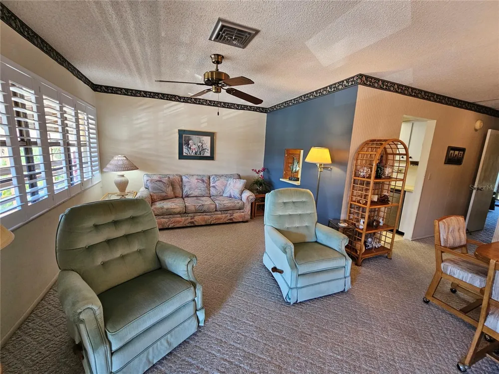 6 QUAILS RUN BOULEVARD #9 Englewood, FL 34223