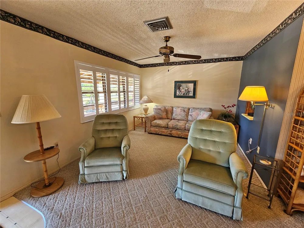 6 QUAILS RUN BOULEVARD #9 Englewood, FL 34223