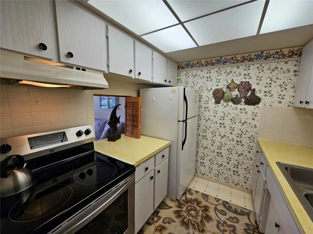 6 QUAILS RUN BOULEVARD #9 Englewood, FL 34223