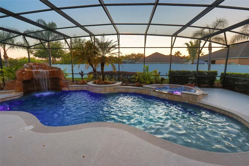 4810 LAKE MILLY DRIVE Orlando, FL 32839