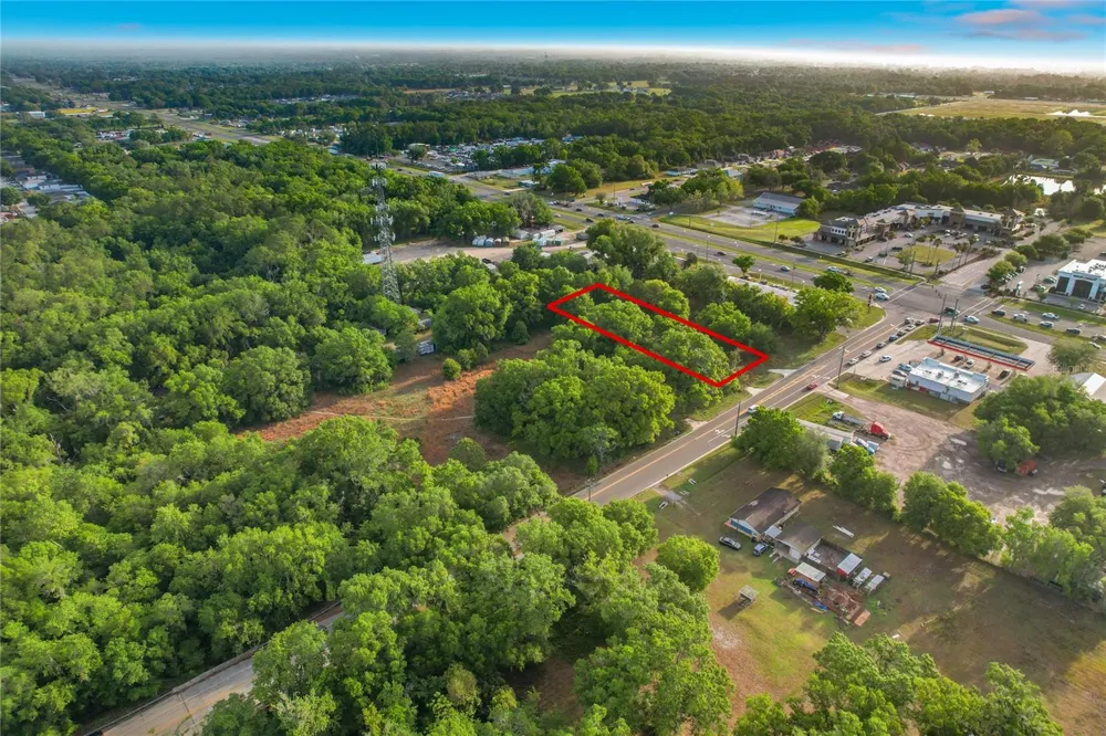 1301 DUFF ROAD Lakeland, FL 33810