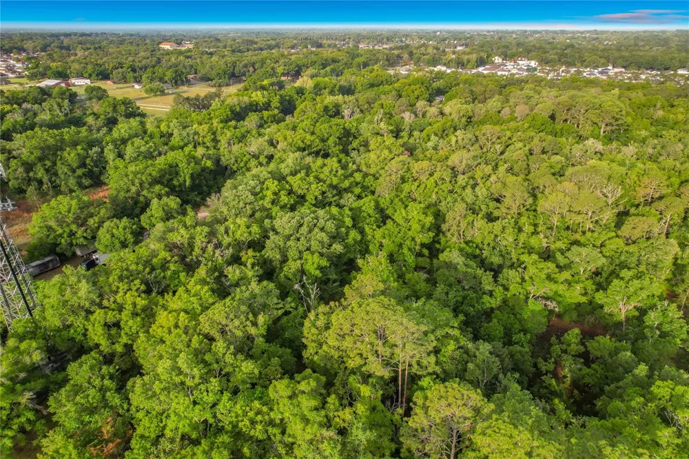1301 DUFF ROAD Lakeland, FL 33810