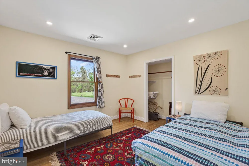 202 LAKE ARROWHEAD ROAD Luray, VA 22835