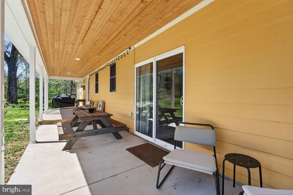 202 LAKE ARROWHEAD ROAD Luray, VA 22835