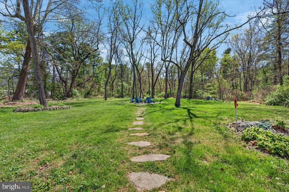 202 LAKE ARROWHEAD ROAD Luray, VA 22835