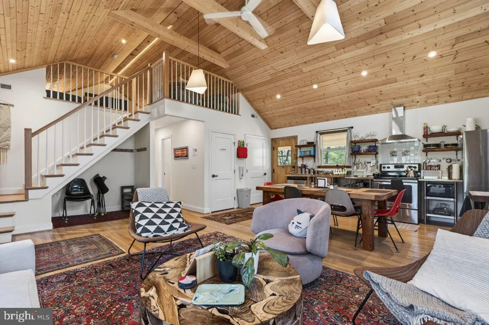 202 LAKE ARROWHEAD ROAD Luray, VA 22835