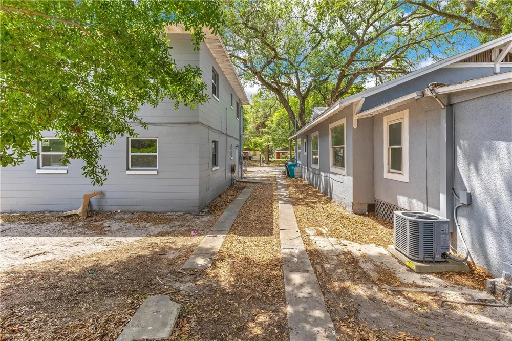1029 COLYER STREET Orlando, FL 32805