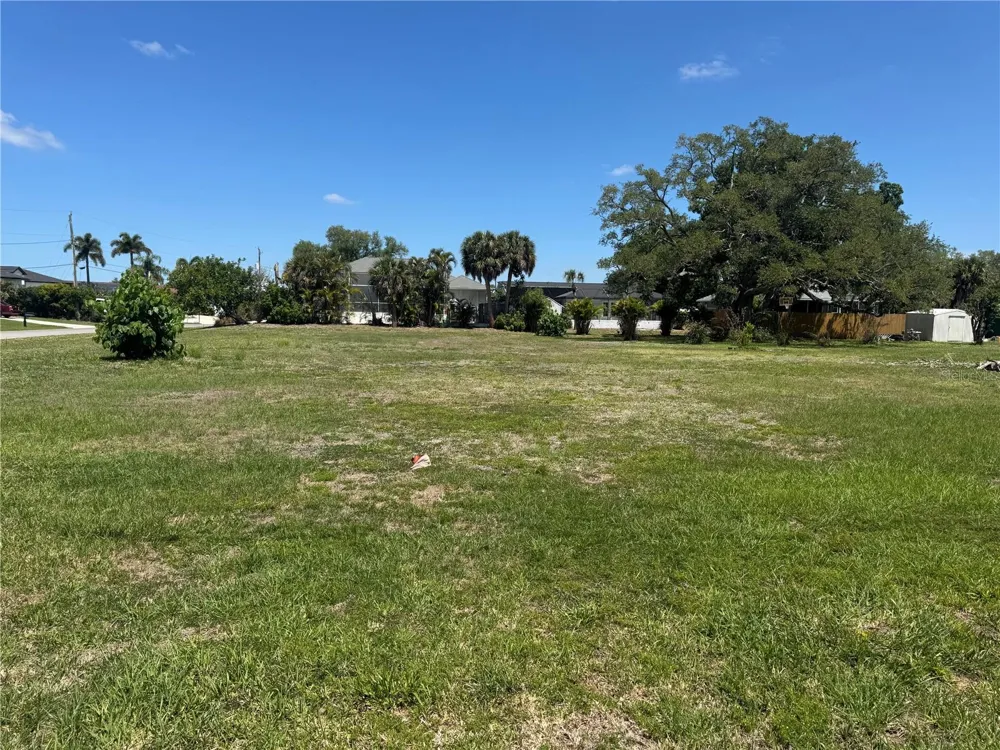 DONA WAY Nokomis, FL 34275