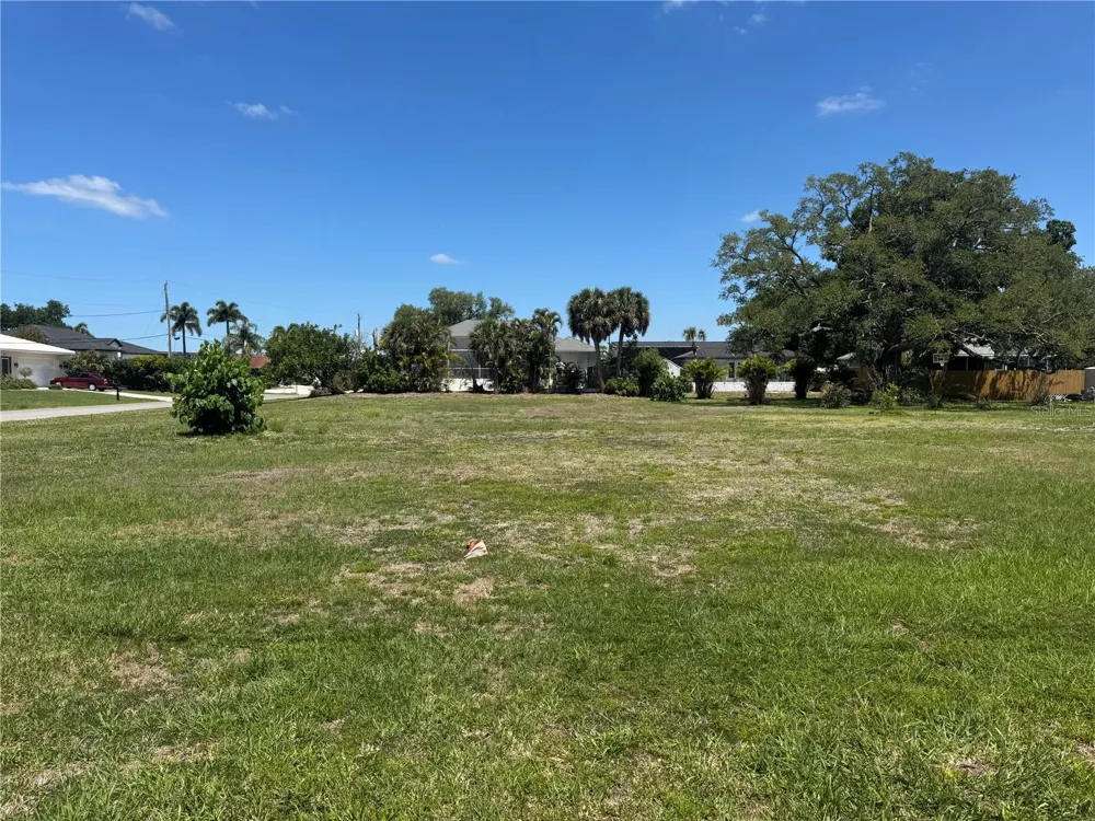 DONA WAY Nokomis, FL 34275