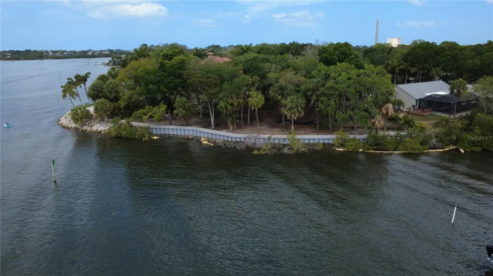 1600 MEYERS COVE DRIVE Tarpon Springs, FL 34689
