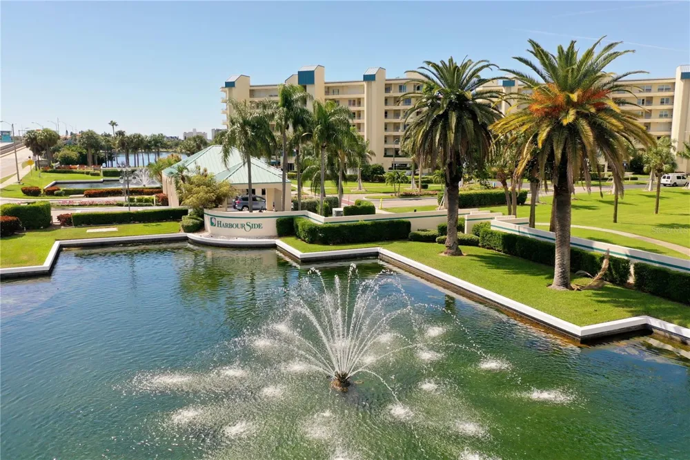 7932 SAILBOAT KEY BOULEVARD S #101 South Pasadena, FL 33707