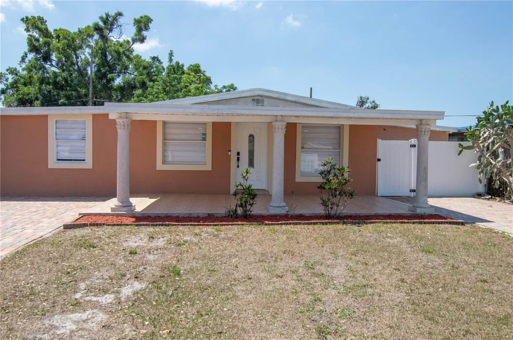 6506 SALINE STREET Tampa, FL 33634