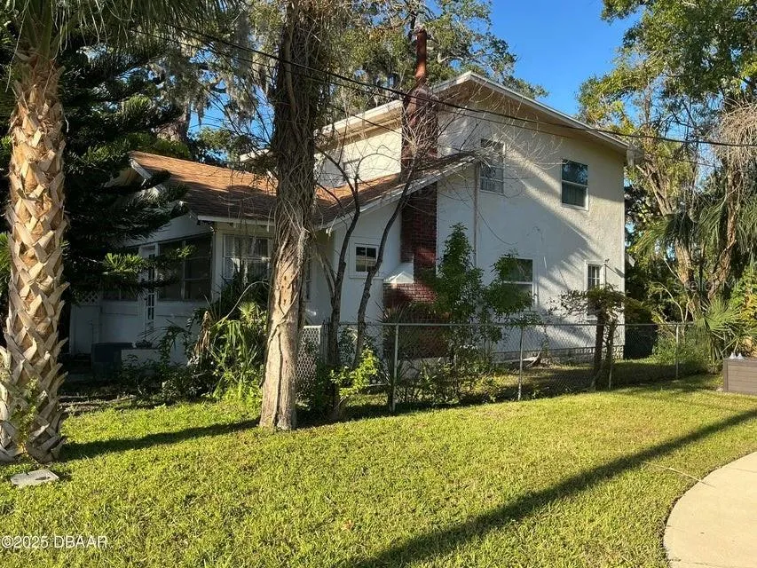 711 S PALMETTO AVENUE Daytona Beach, FL 32114