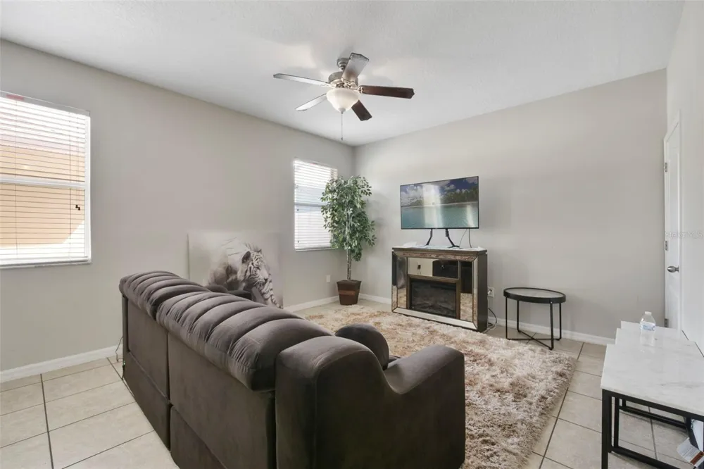 1209 SEBURN ROAD Apopka, FL 32703