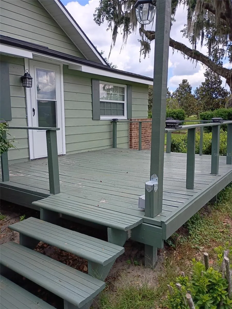 1403 BLACKWELDER ROAD De Leon Springs, FL 32130