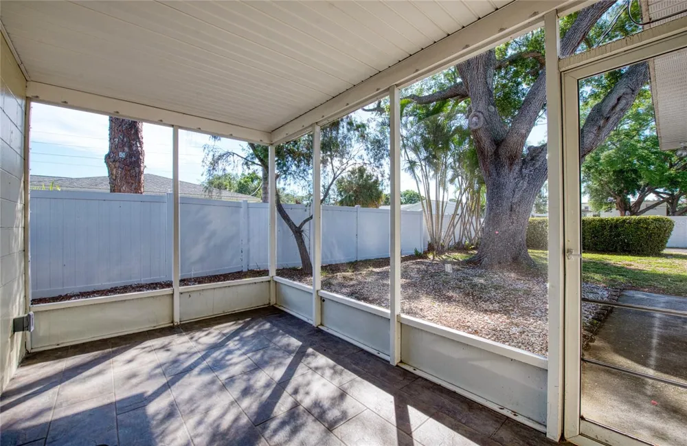 662 VILLAGRANDE AVENUE S St Petersburg, FL 33707
