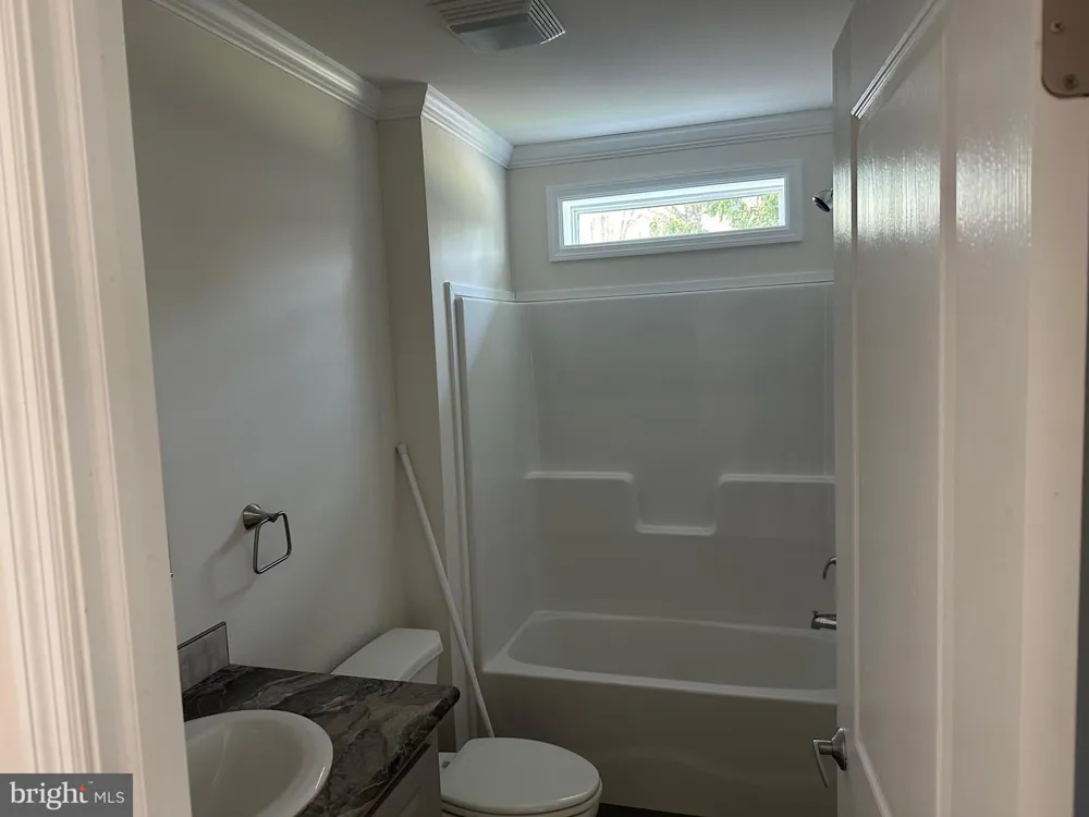 12 LAKEVIEW Quakertown, PA 18951