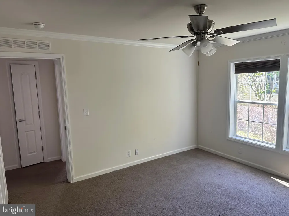 12 LAKEVIEW Quakertown, PA 18951