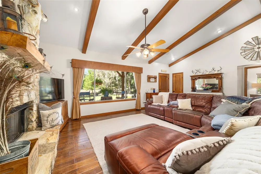 20005 NW 135TH AVENUE Micanopy, FL 32667