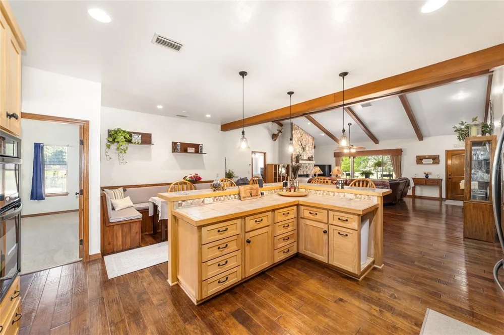20005 NW 135TH AVENUE Micanopy, FL 32667