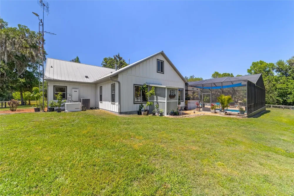 20005 NW 135TH AVENUE Micanopy, FL 32667