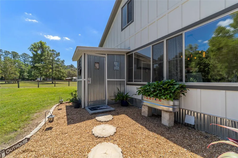 20005 NW 135TH AVENUE Micanopy, FL 32667