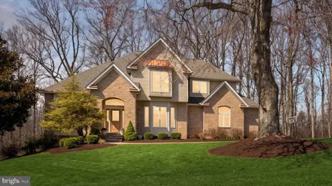 1809 SPARKS DRIVE