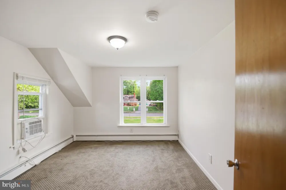 1130 E PARK AVENUE #APT B Vineland, NJ 08360