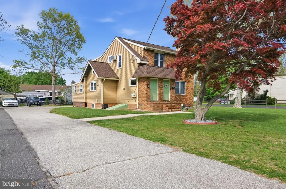 1130 E PARK AVENUE #APT B Vineland, NJ 08360