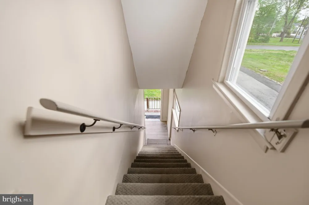1130 E PARK AVENUE #APT B Vineland, NJ 08360