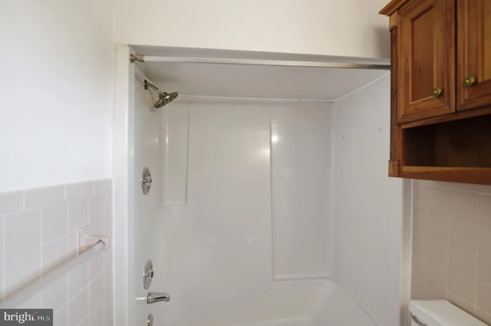 1130 E PARK AVENUE #APT B Vineland, NJ 08360