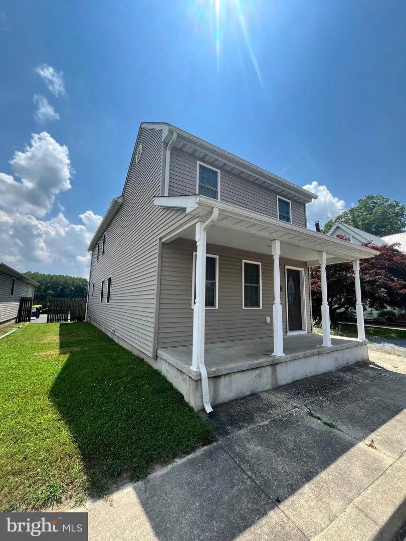 112 E MAIN STREET Felton, DE 19943