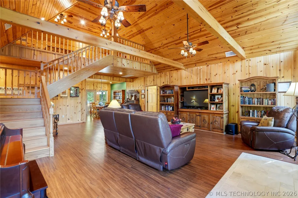 452316 E 953 ROAD Vian, OK 74962