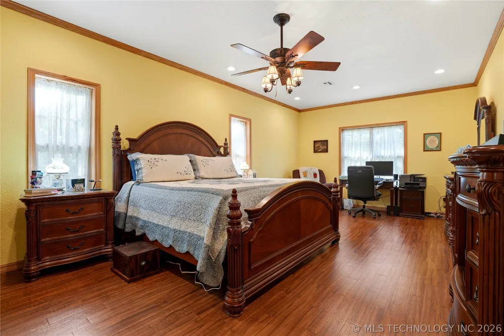452316 E 953 ROAD Vian, OK 74962