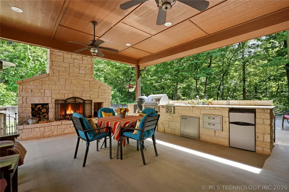 452316 E 953 ROAD Vian, OK 74962