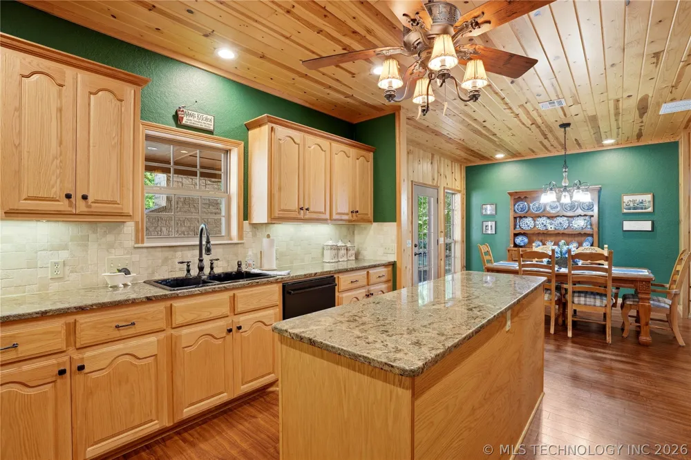 452316 E 953 ROAD Vian, OK 74962