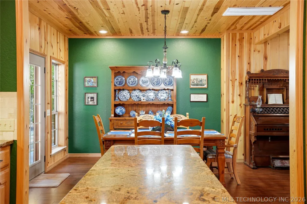 452316 E 953 ROAD Vian, OK 74962