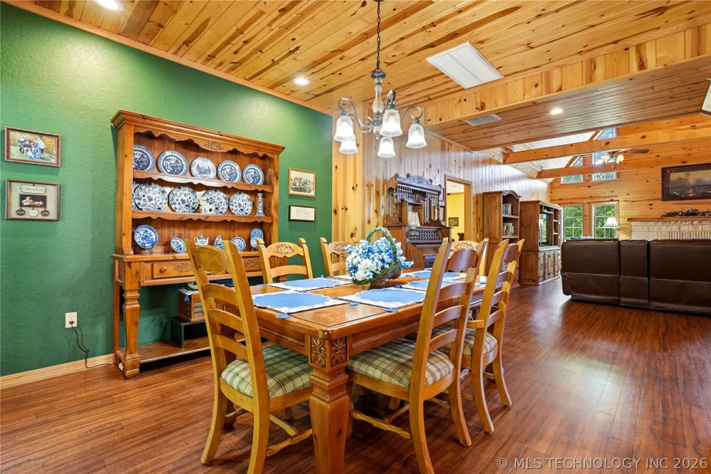 452316 E 953 ROAD Vian, OK 74962