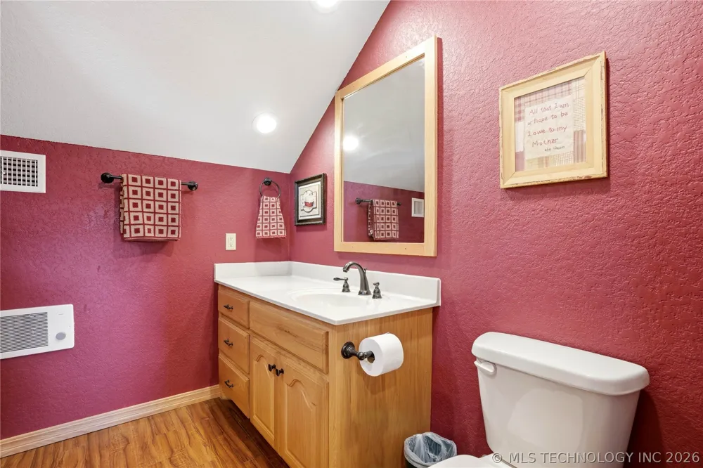452316 E 953 ROAD Vian, OK 74962