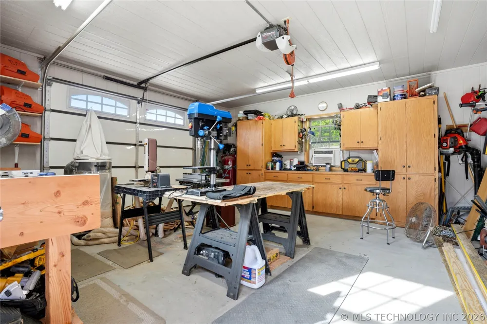 452316 E 953 ROAD Vian, OK 74962