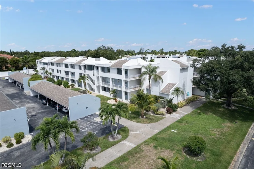 Winkler Road #103 Fort Myers, FL 33919