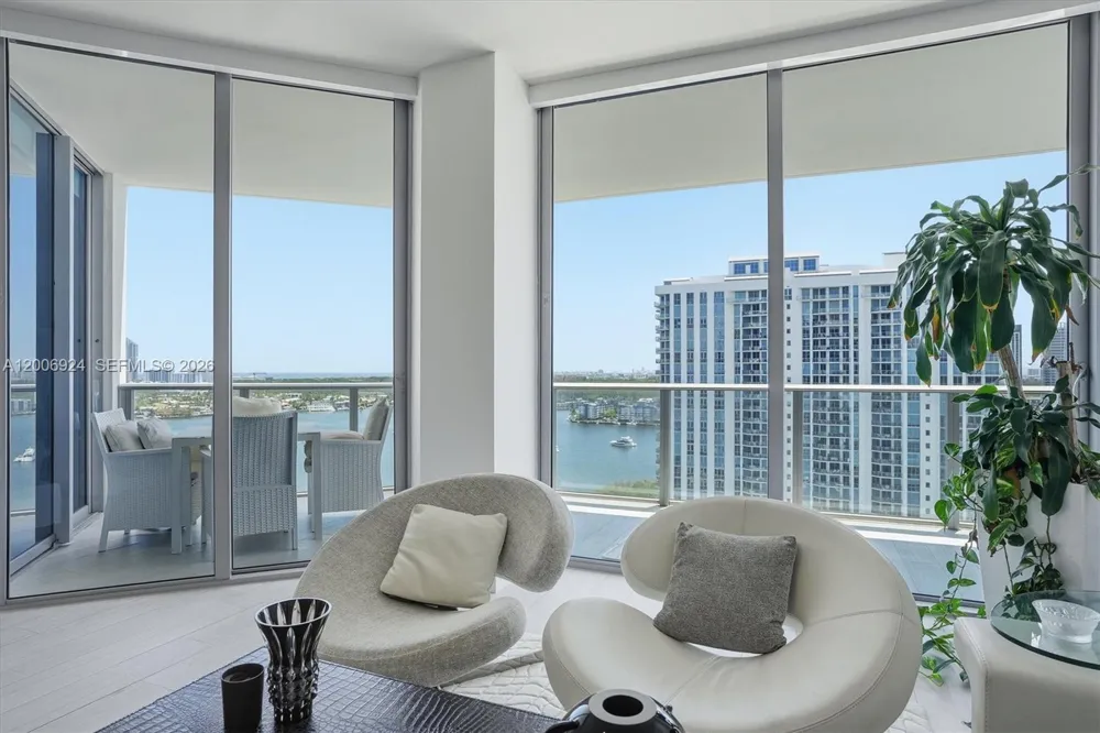 17301 Biscayne Blvd #1905 North Miami Beach, FL 33160
